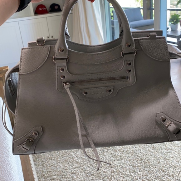 Balenciaga tote - Picture 1 of 2